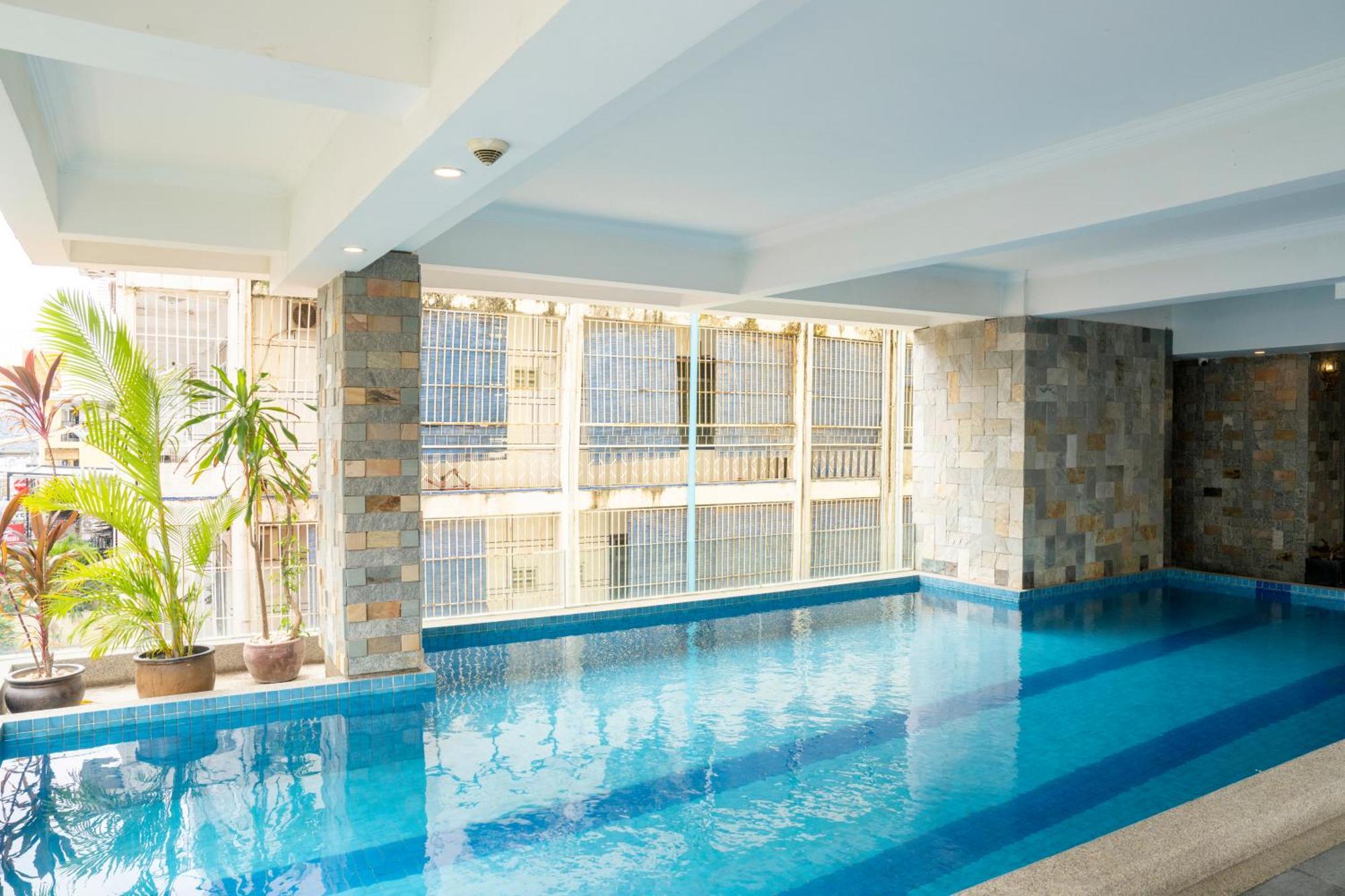 Arison Hotel Phnom-Penh Buitenkant foto